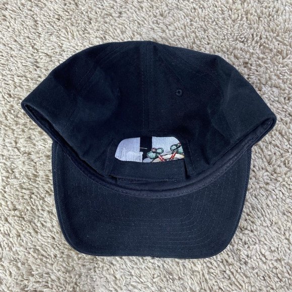 Chicago Black Hawks NHL Hat The Classics Yupoong Black Cotton Strapback Cap NWOT - Picture 6 of 9